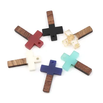 5PCs/lot Vintage Crucea de Rășină de Lemn Pandantiv pentru Barbati Femei Religia Creștină Serie de Farmec Retro Bijuterii Accesorii Colier Cadou